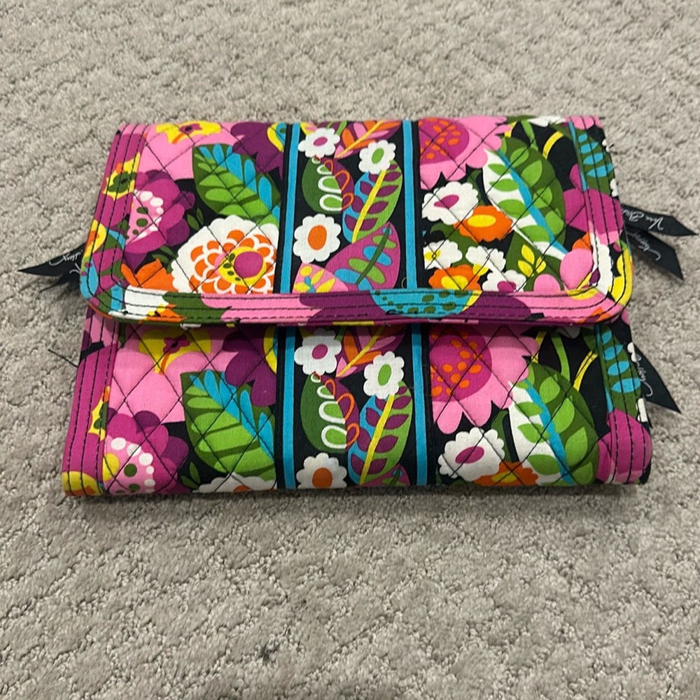 Vera Bradley Jewelry Folio In Va Va Bloom Pattern Travel Organizer; like new